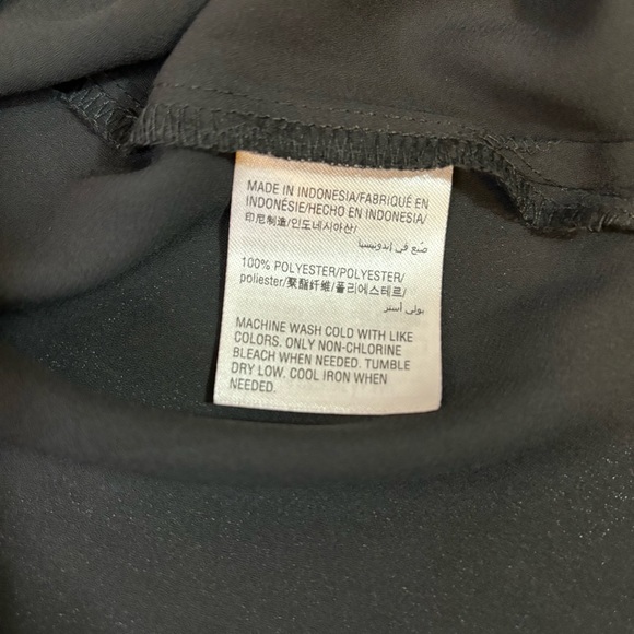 NWT JM Collection Black Top with Fun Sleeves - Picture 9 of 9